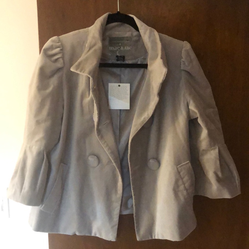 Mac & Jac Gray and Cream Blazer with Notched Lapel
